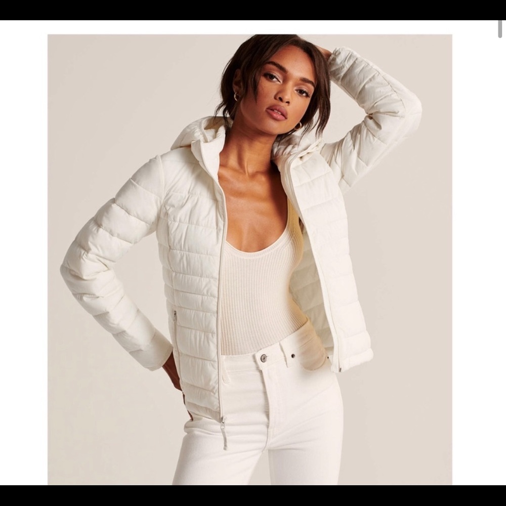 Abercrombie Lightweight packable puffer